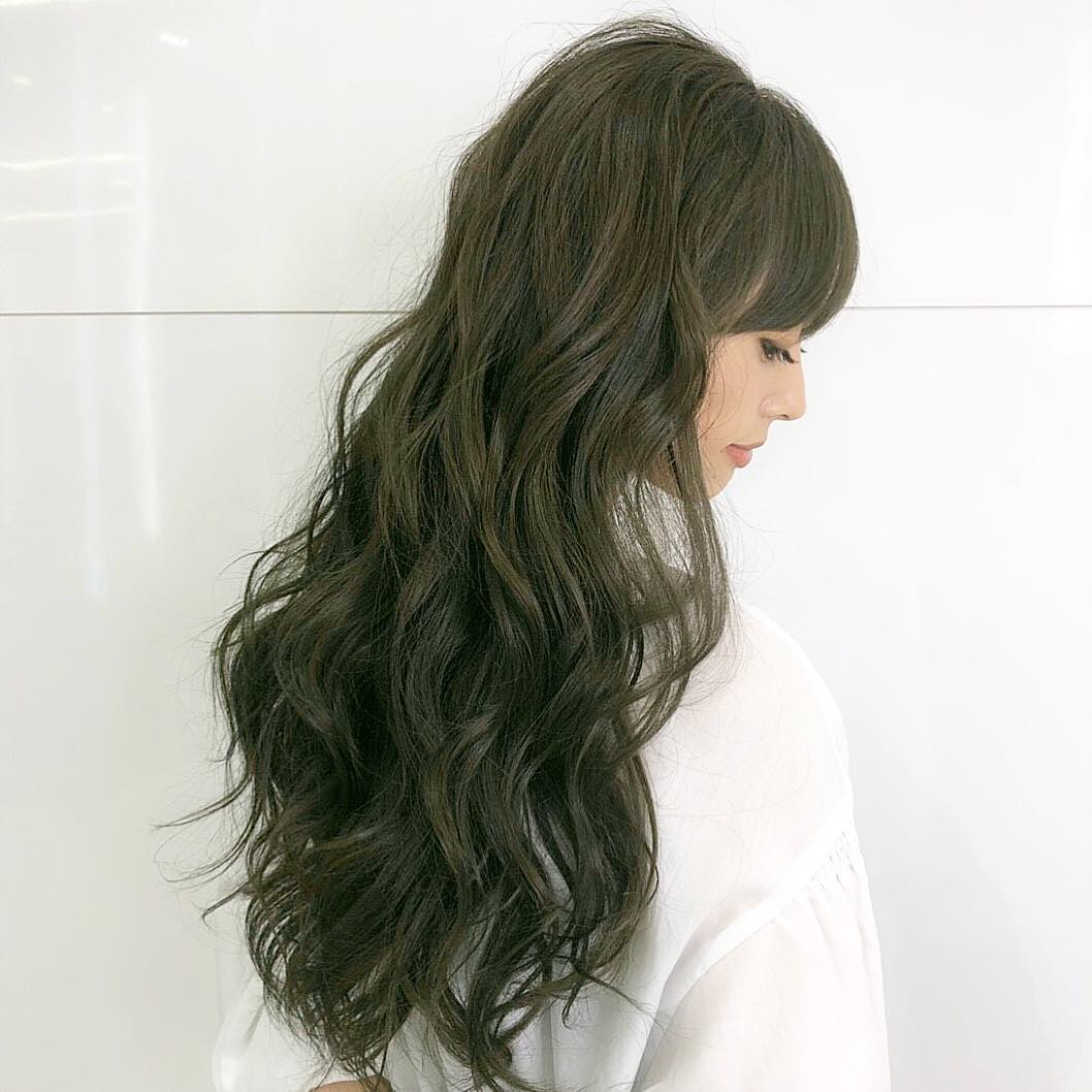 林紗久羅 少し前ですが Toniandguyjp でヘアカラーをしてもらいました 今回も安定のカーキアッシュ Yonre40 いつもありがとうございます そしてお誕 Moe Zine