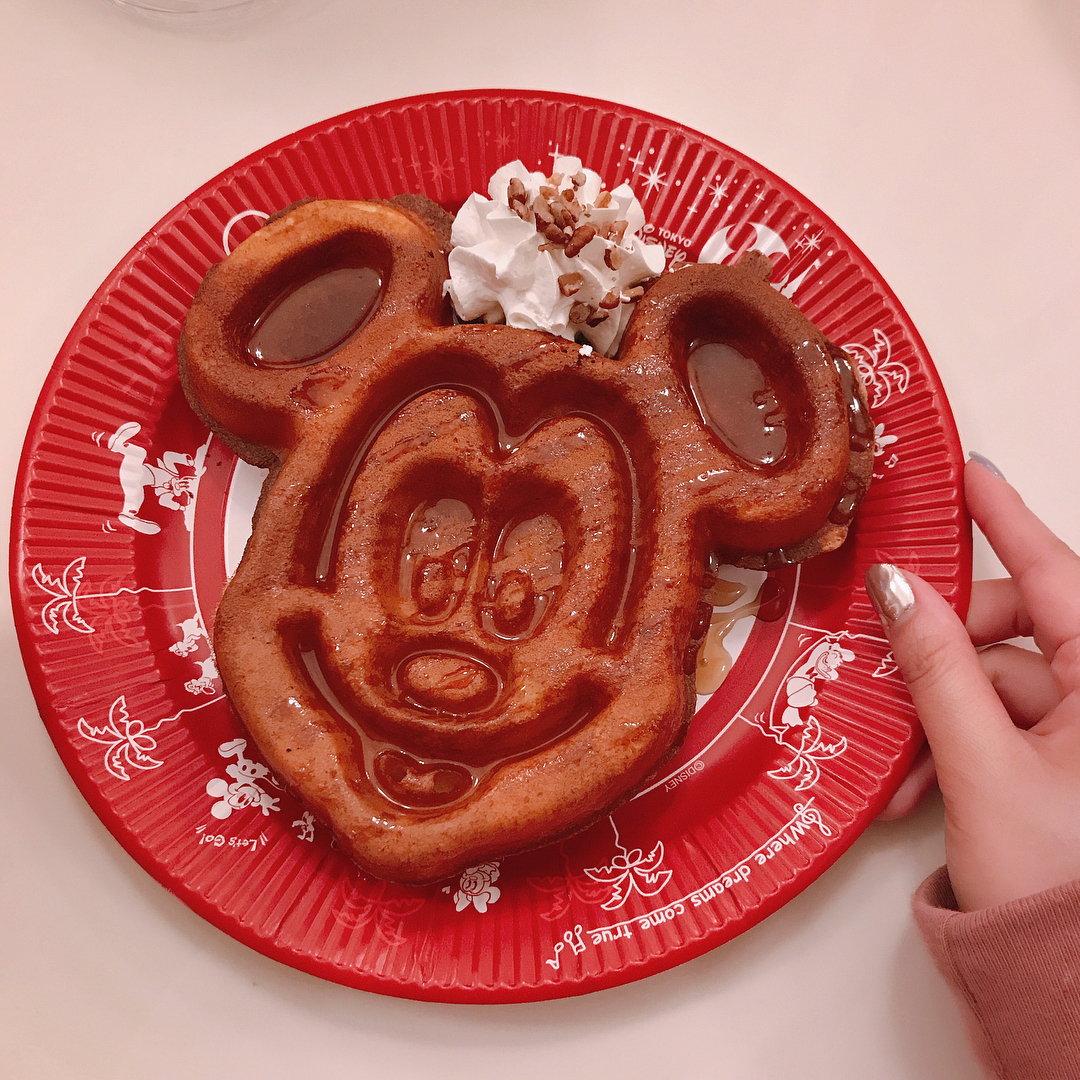 伊藤奈月 ミッキーパンケーキ パンケーキ Pancake ミッキー Disneyland Disney Disneyhalloween Moe Zine