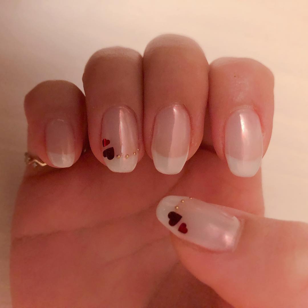 大家志津香 New Nail 昨日変えましたあ バレンタインなのではーと 足は前のやつー 代官山の Ruby Onyxさんでっ バレ Moe Zine