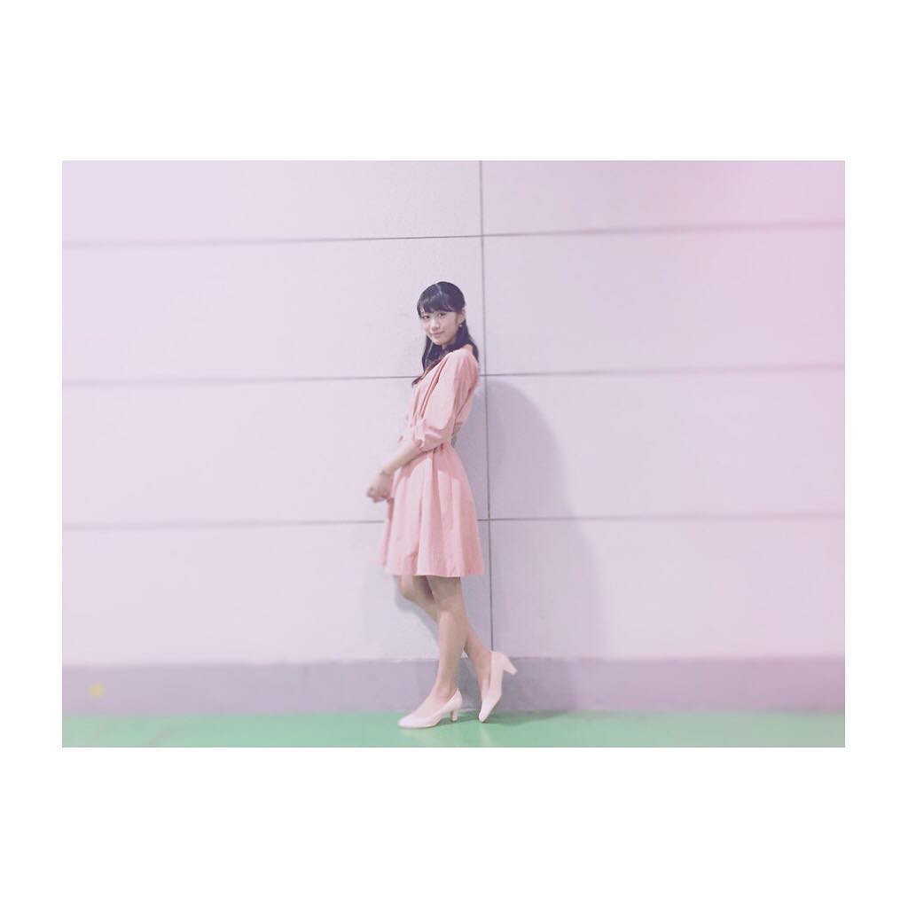 藤田奈那 今日のわたし 昨日とは雰囲気変えてみたよ Ootd Pink Onepiece Akb48 大阪 握手会 2日間ありがとう またね Moe Zine