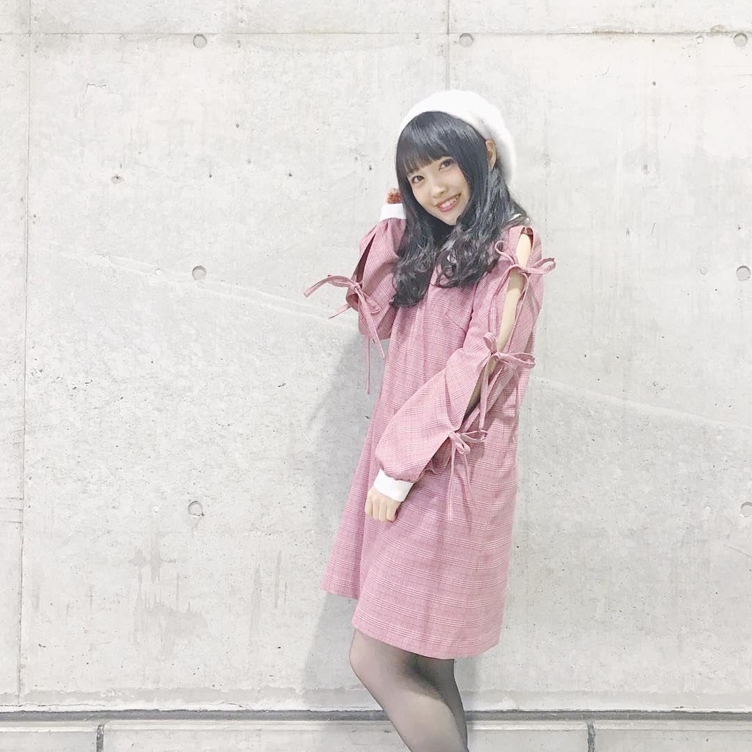 向井地美音 秋っぽくグレンチェックのワンピース 襟と袖がかわいいの Ootd Withsun 握手会 Moe Zine