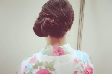 握手会ありがとうございました♡
#更新少なくてごめんなさい 
#浴衣 
#浴衣ヘアアレンジ 
#後ろ凄いことになってた
#メイクさんに感謝です...