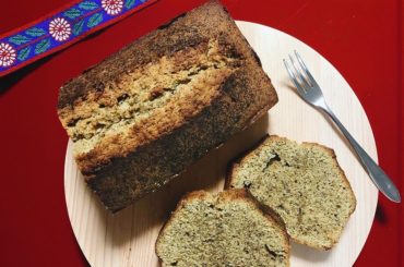 はじめ。

今年の手作りはじめは
ほうじ茶のパウンドケーキ 。
茶葉を煮出すところから始まる
しっかりしたケーキだけど
優しい味わいだから
ホワイトチョコをかけ...