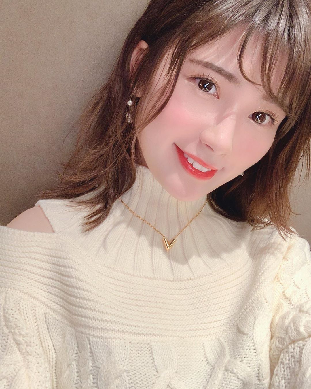 伊藤奈月 Tantan Tantanapp っていう 新しいアプリが リリースされてんだって 同じ趣味の人や 好きなことを 一緒に楽しめる友達を Moe Zine