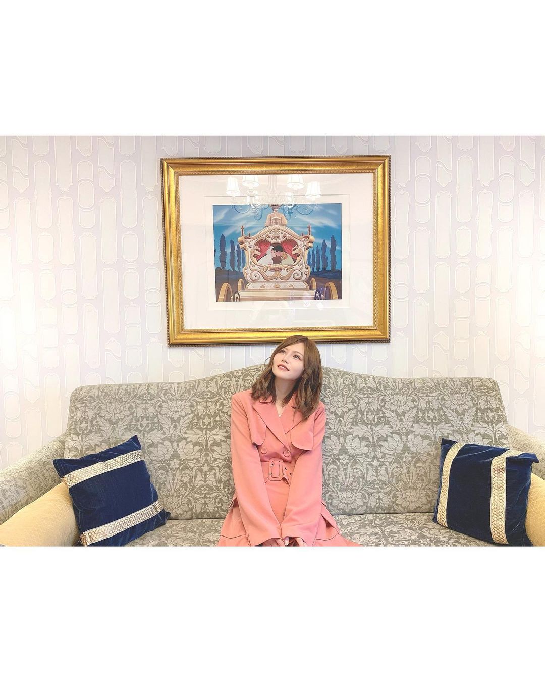 込山榛香 ディズニーホテルでの写真達 シンデレラルーム どこも可愛くて 沢山写真撮りました ディズニーランドホテルの キャラクタールームにずっと泊まりた Moe Zine