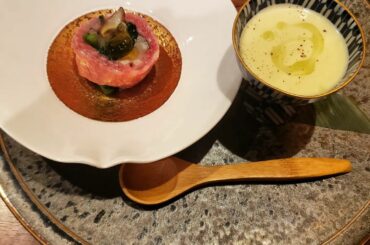 .
仕事終わりの妹とご飯
.
私は、門前仲町に用事があって
そこで手にいれたお煎餅とか、大荷物を両手に飯田橋で待ち合わせしました
降り立ったのは久しぶりかなぁ。...