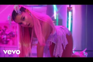 Ariana Grande - 7 rings (Official Video)