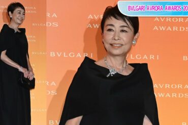 安藤優子、シンプル＆個性的なブラックドレスでエレガントに