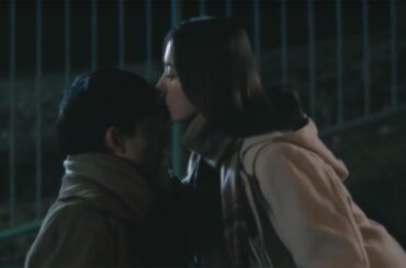 元「乃木坂46」衛藤美彩、仲野太賀のおでこに優しくキス　映画「静かな雨」　シーン追加の90秒版予告編が公開