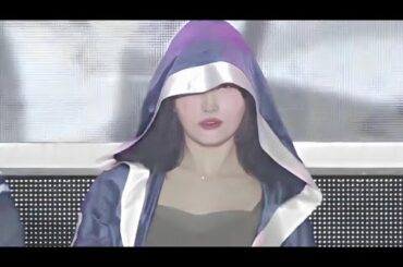 "Twice MOMO's 'Move' Solo Stage at Twice 5th World Tour 'Ready To Be' in Fukuoka [2023.12.28]