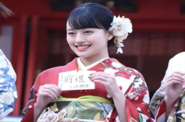 上坂樹里：「いちばんすきな花」で話題の18歳美少女　あでやかな振り袖姿披露　丁寧なコメントに先輩驚き.Avex Management , Asakawa Nana.